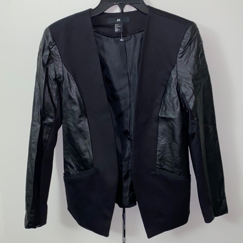 H&M women's blazer with faux leather sleeves